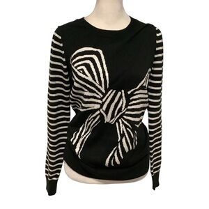 Banana Republic Black and White Bow Sweater. Excellent Condition. WORN ONCE